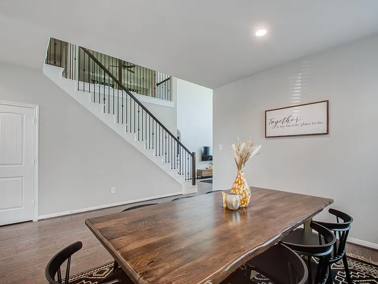 7606 Cottonwood Falls Dr — Photo 35