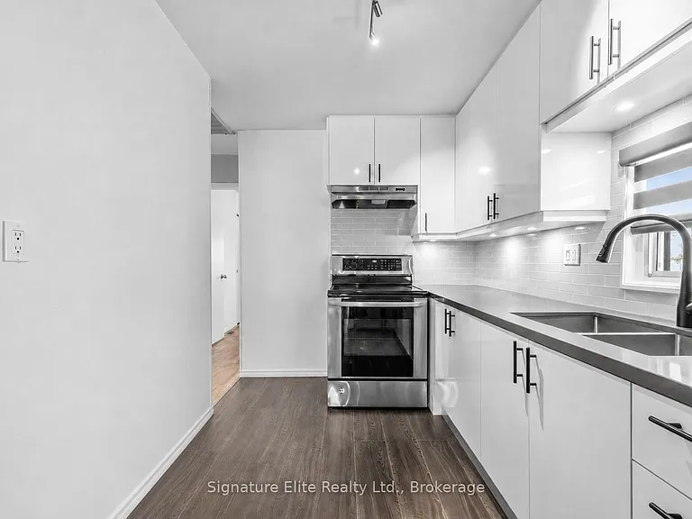 44 Westbourne Ave — Photo 12