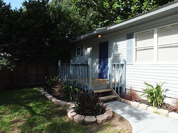 2nd image of 4031 Iola Dr