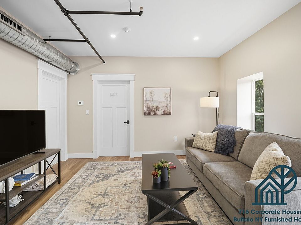 1st image of 367 Connecticut St #2