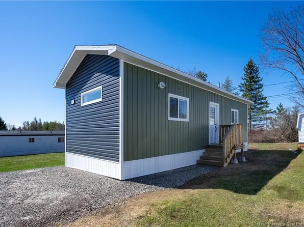 32 Carolyn Cres, Moncton, NB E1E 0G9