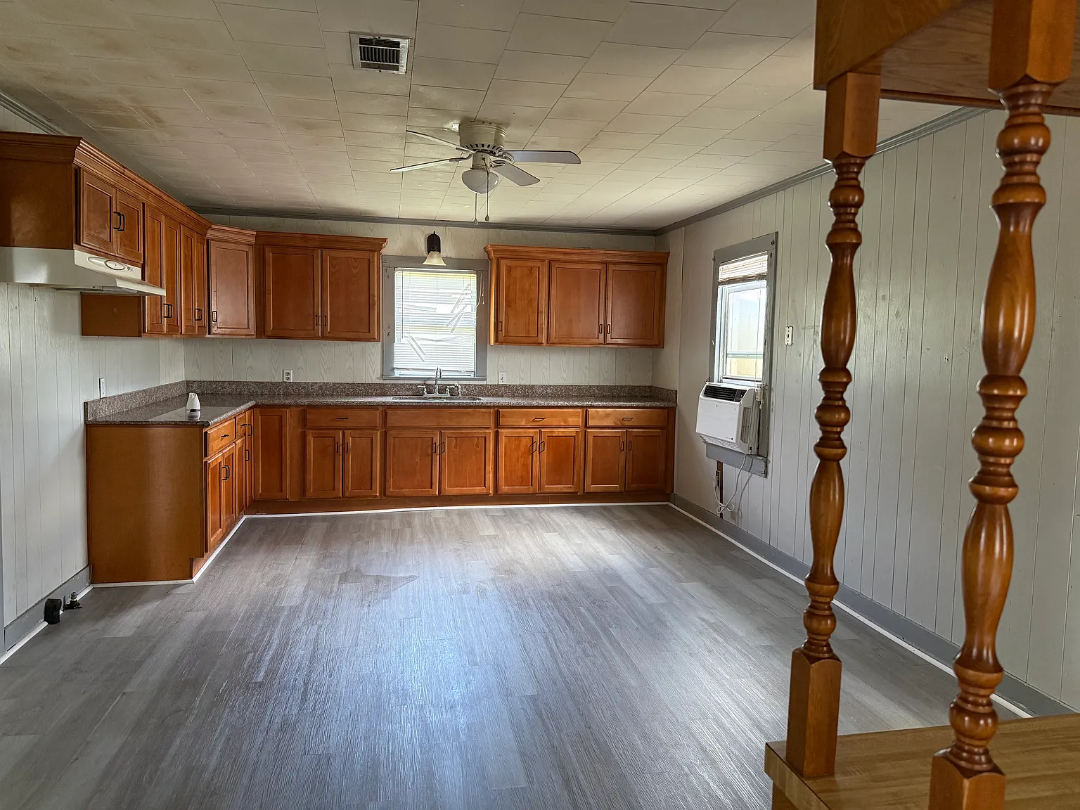 2 bed, 950 sqft, $950 — Photo 2