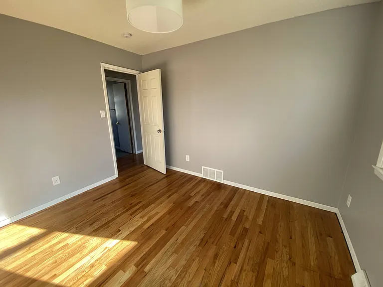 2761 Skeies Dr — Photo 11