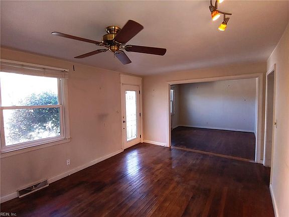 5th image of 633 Green View Ln