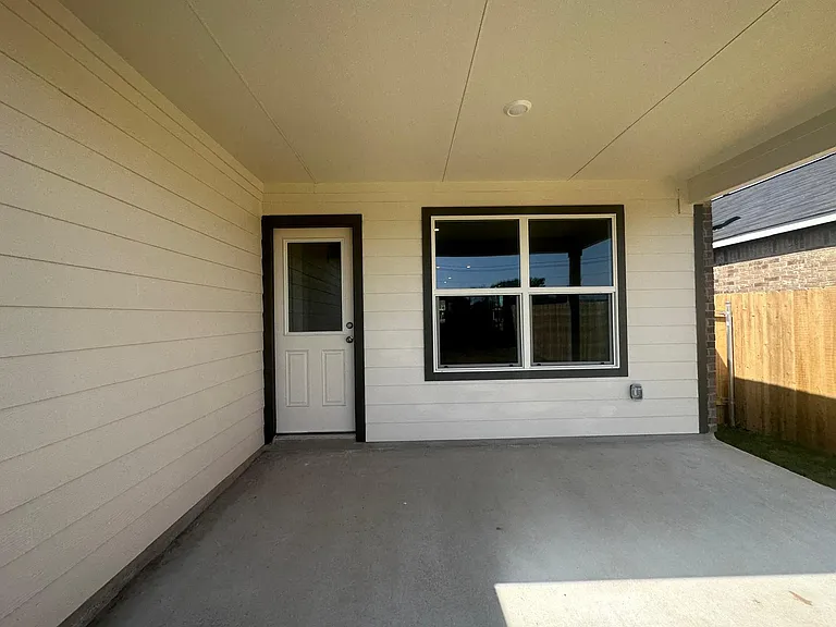 453 Alamito Ave — Photo 31