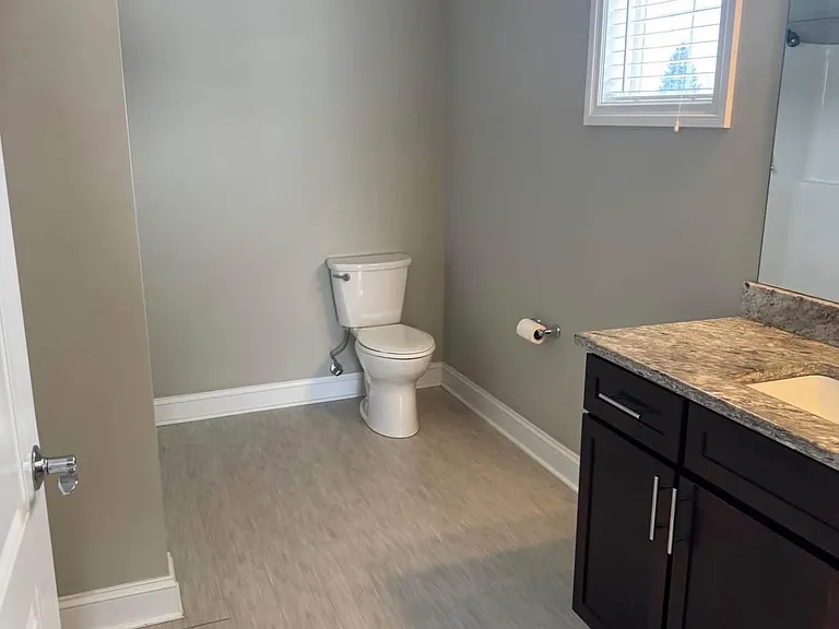Contemporary Home Suites — Photo 17