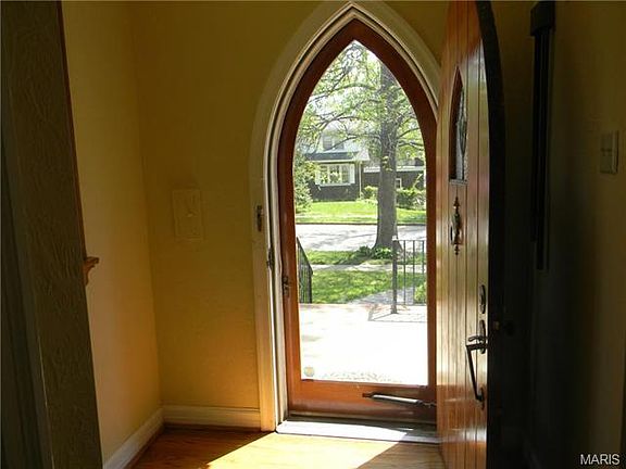 4th image of 8105 Glen Echo Dr