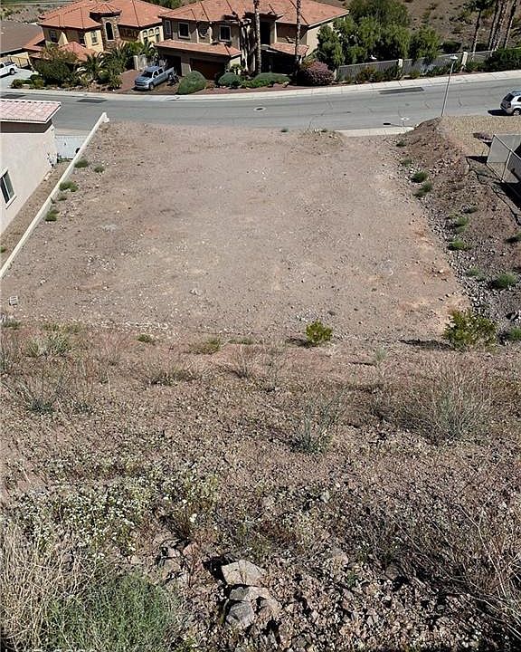 1st image of 899 Fire Agate Dr