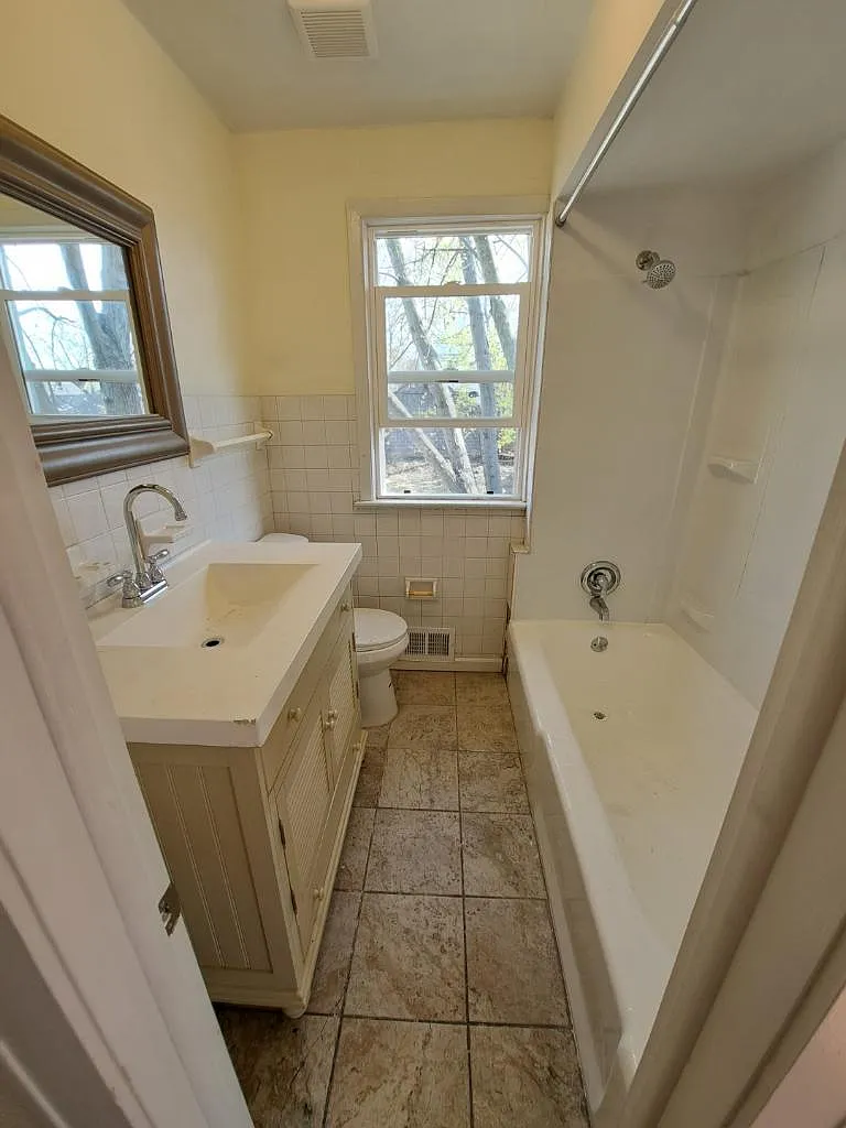 8610 Jeffries Avenue - 1 — Photo 2