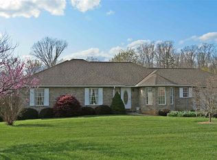 287 Cranberry Dr, Stuarts Draft, VA 24477