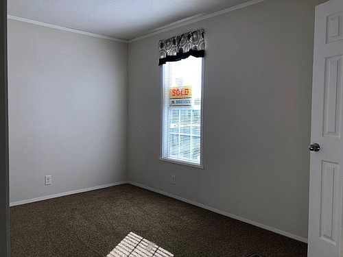 5th image of 208 Van Buren Cir