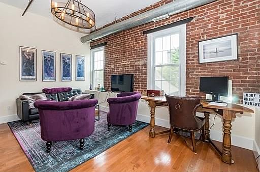 3rd image of 304 Essex St Unit 5