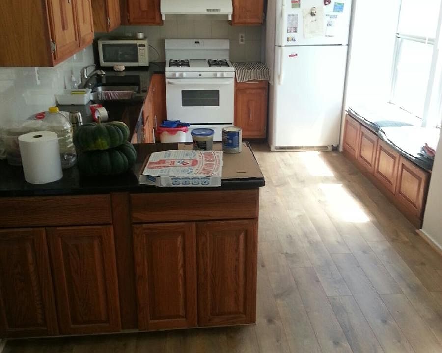2nd image of 7763 Hiawatha Ln