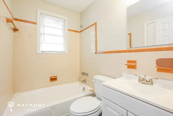 490 Barnwell Rd — Photo 9