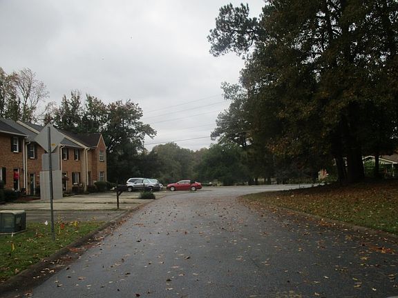 4th image of 1074 Westfield Trce SE