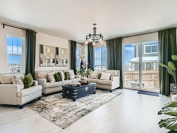 Open Livingroom Area