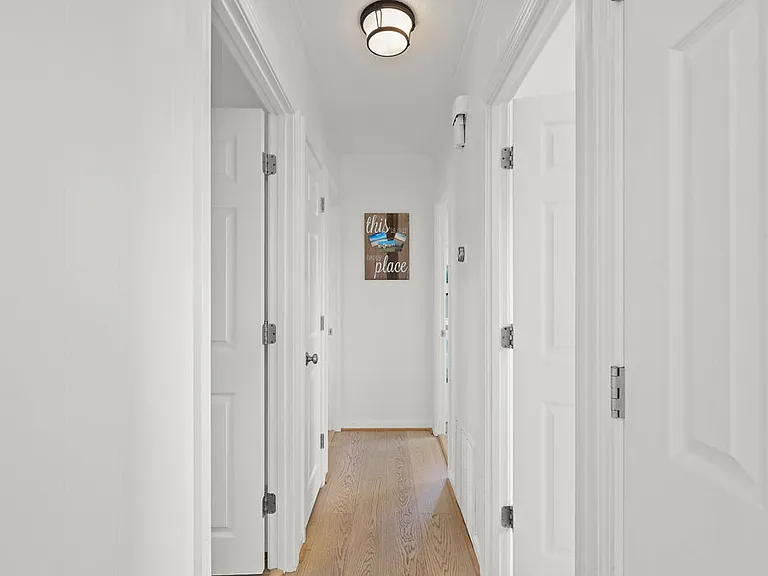 31 Cypress Ave — Photo 3