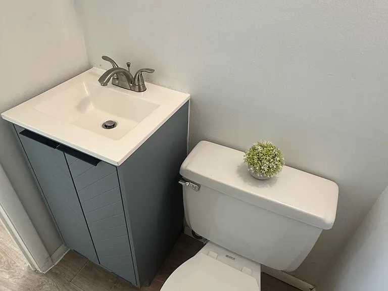 Half bath, with new vanity.