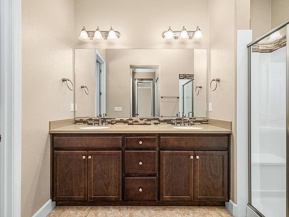 4th image of 1842 Flagstone Drive