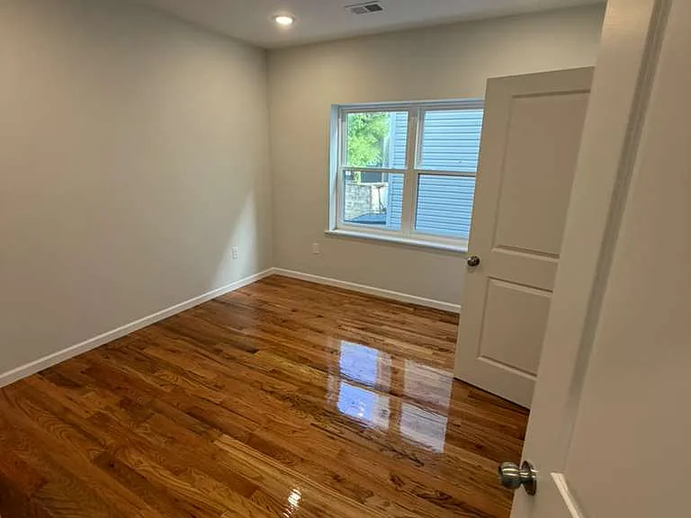 148 Dewey St #3 — Photo 9