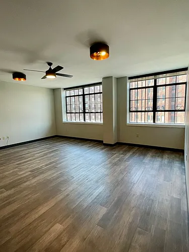Floor plan 403