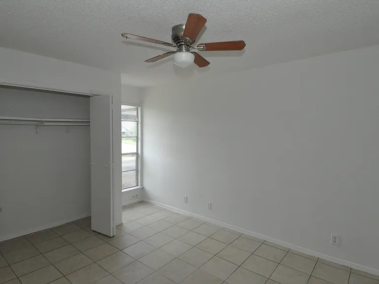 10612 Topperwein Dr #B — Photo 6