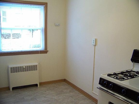 5th image of 7824 W North Ave