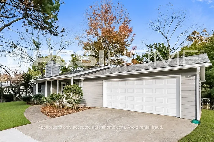 1671 Almand Creek Dr SW — Photo 2