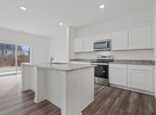 928 Berkeley Glen Rd, Zebulon, NC 27597