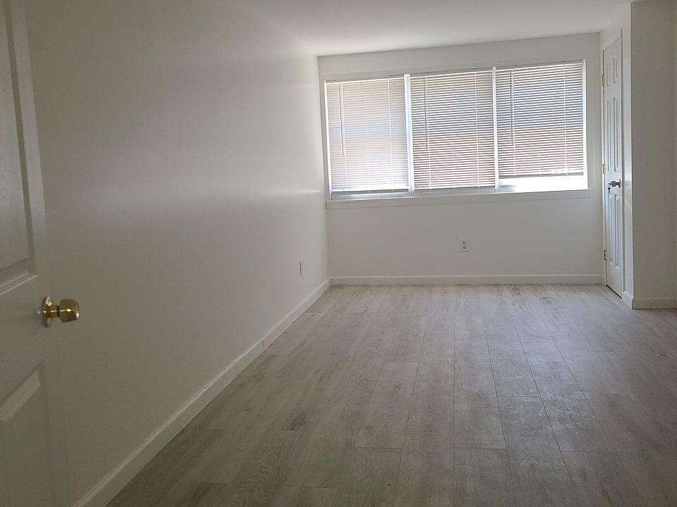 2nd image of 1 Calhoun Ave