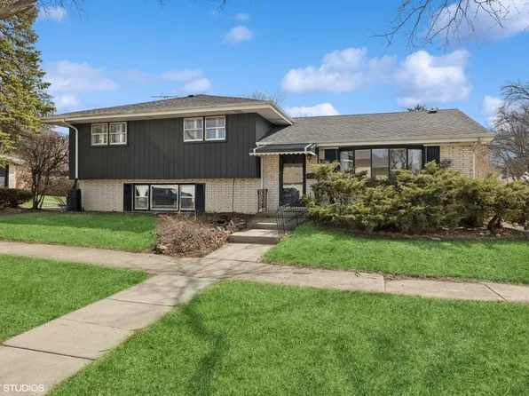 3001 Buckingham Ave, Westchester, IL 60154