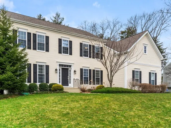 125 Warren Dr, Norfolk, MA 02056