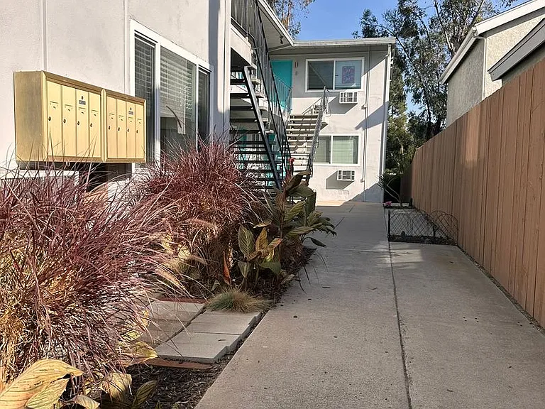 4533 Contour Blvd. — Photo 55