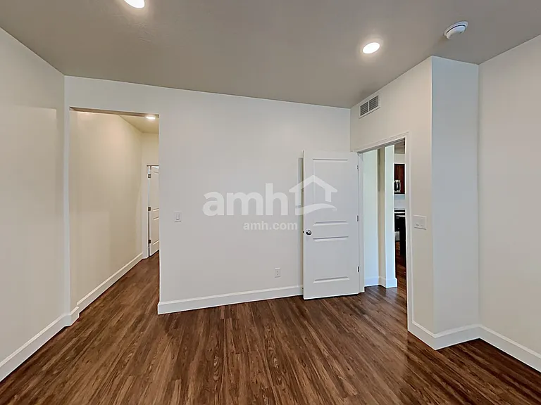 1192 N Wagon Way — Photo 9
