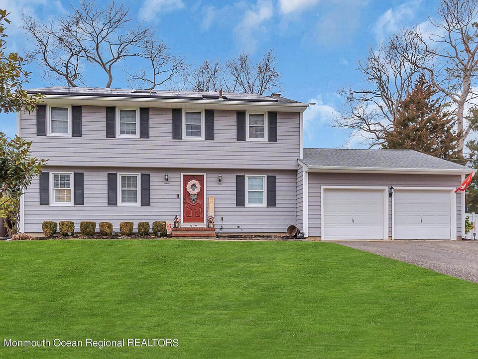 1st image of 922 Westminster Dr