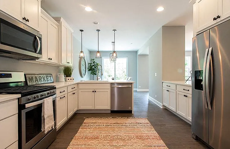 HIGHPOINT Countryside Townhomes — Photo 3