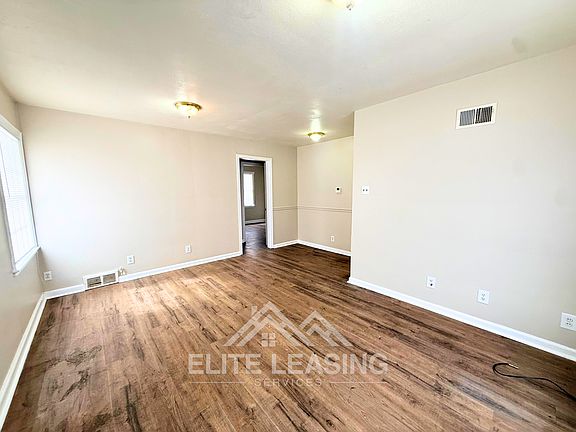 4th image of 512 SW 14th St