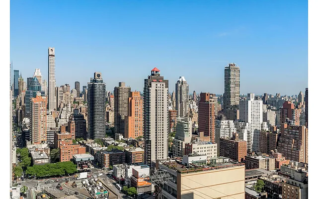 Sold by Douglas Elliman | media 14