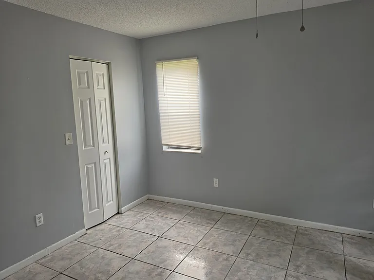 20805 NE 8th Ct #103 — Photo 24