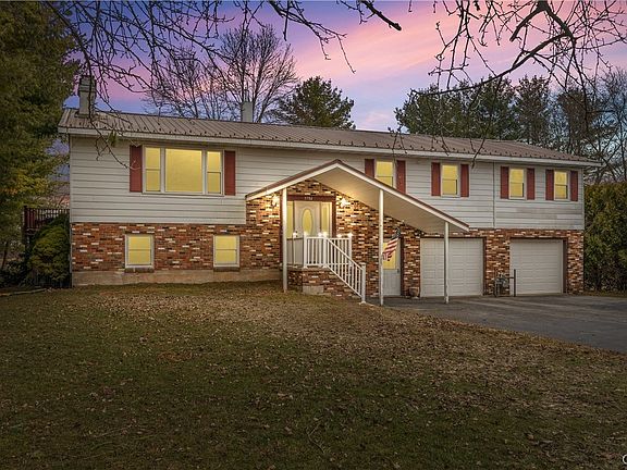 3rd image of 5784 Rock Rd