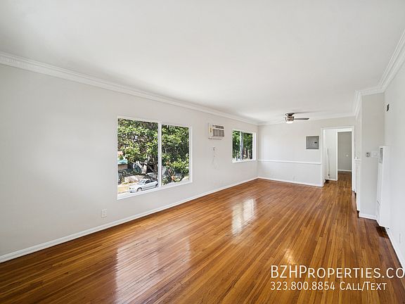 2nd image of 7571 Willoughby Ave #6B