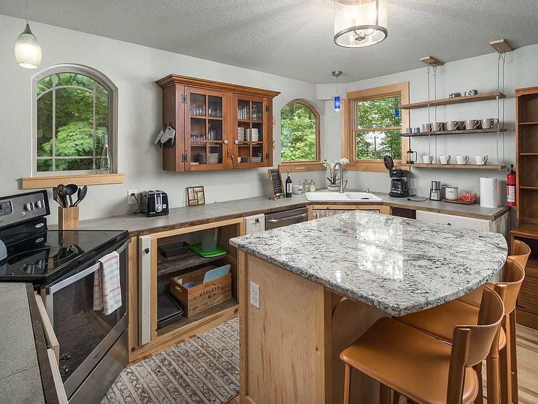 78 McKinney Rd — Photo 8