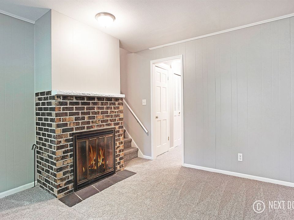 1st image of 3008 Woodcliff Ln SE