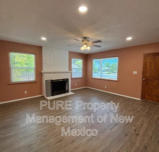 1104 Acoma Pl — Photo 9