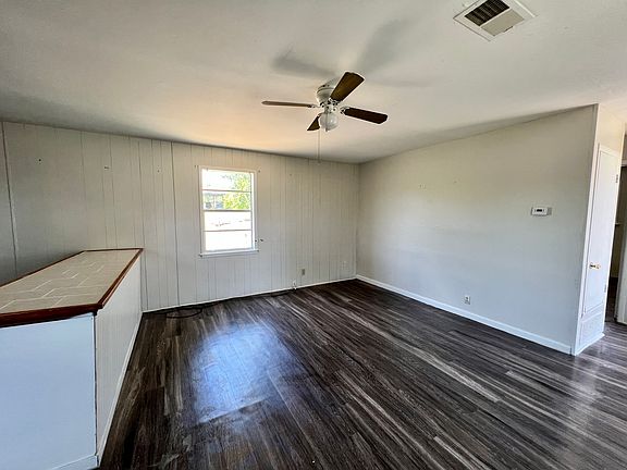 3rd image of 127 Old Bastrop Rd #J