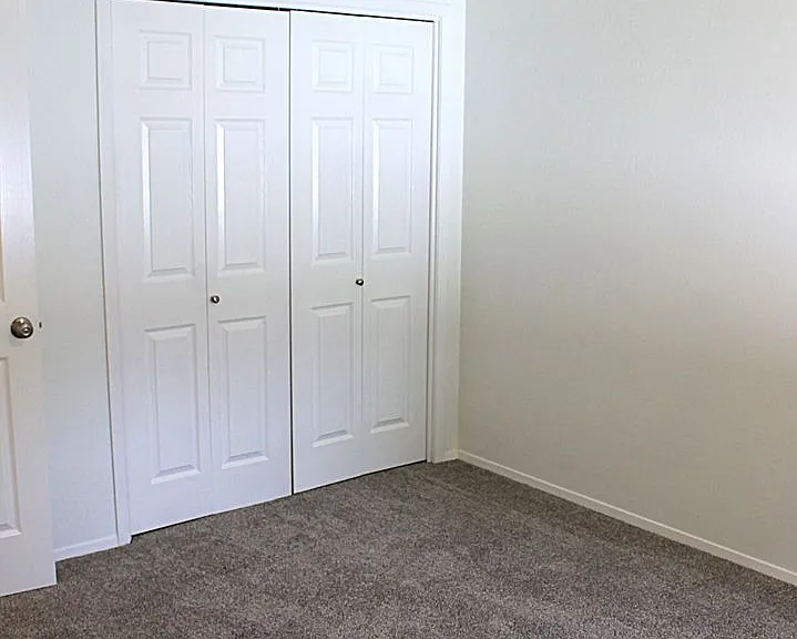2093 S Manitou Ave — Photo 10