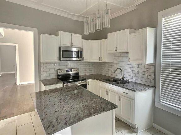 4th image of 1231 Saint Ann St