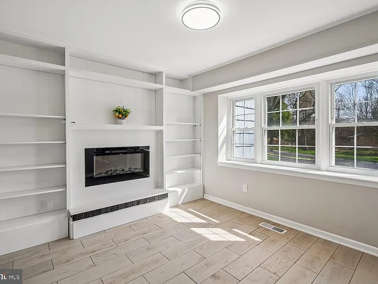 12200 Fleming Ln — Photo 4