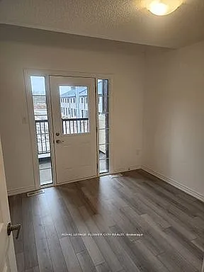 7432 Baycrest Cmn — Photo 17