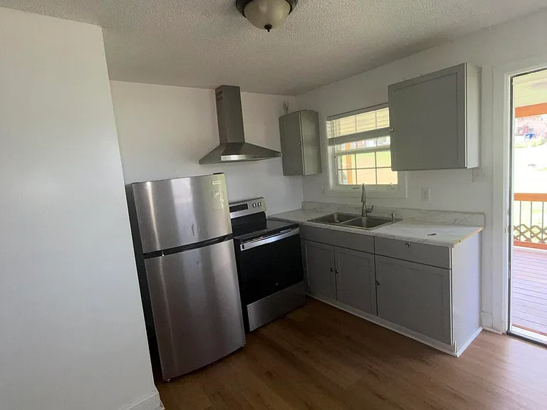 1500 Taft St — Photo 10